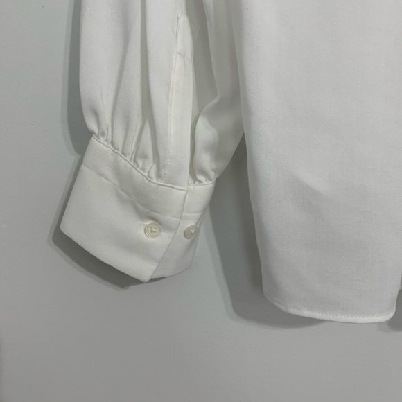 Uniqlo White V-neck Blouse Top - Picture 7 of 7